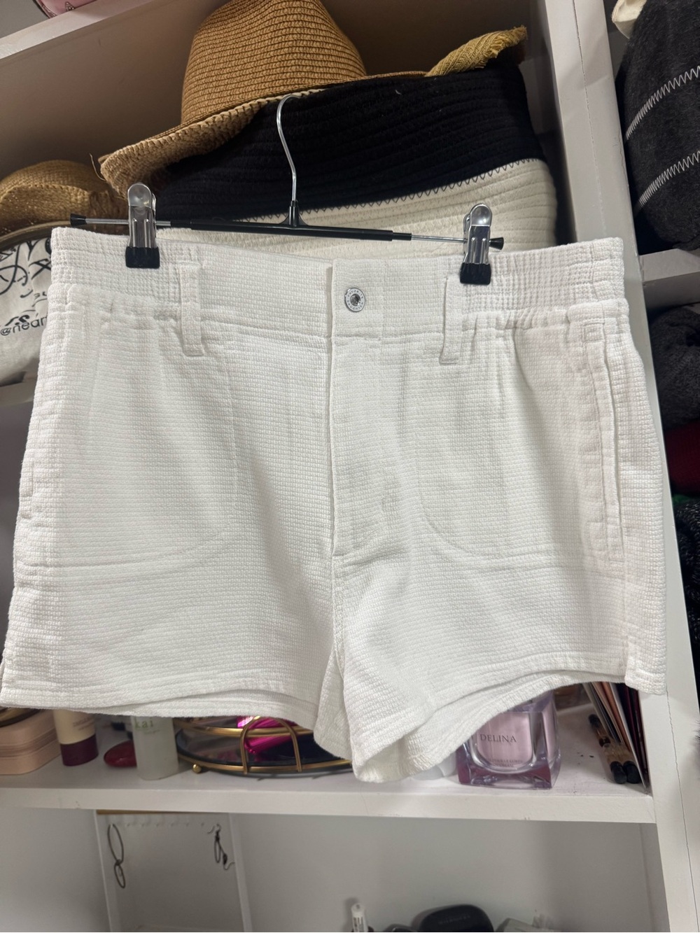Favorite Daughter White Textured Shorts | Size Medium - Picture 3 of 8